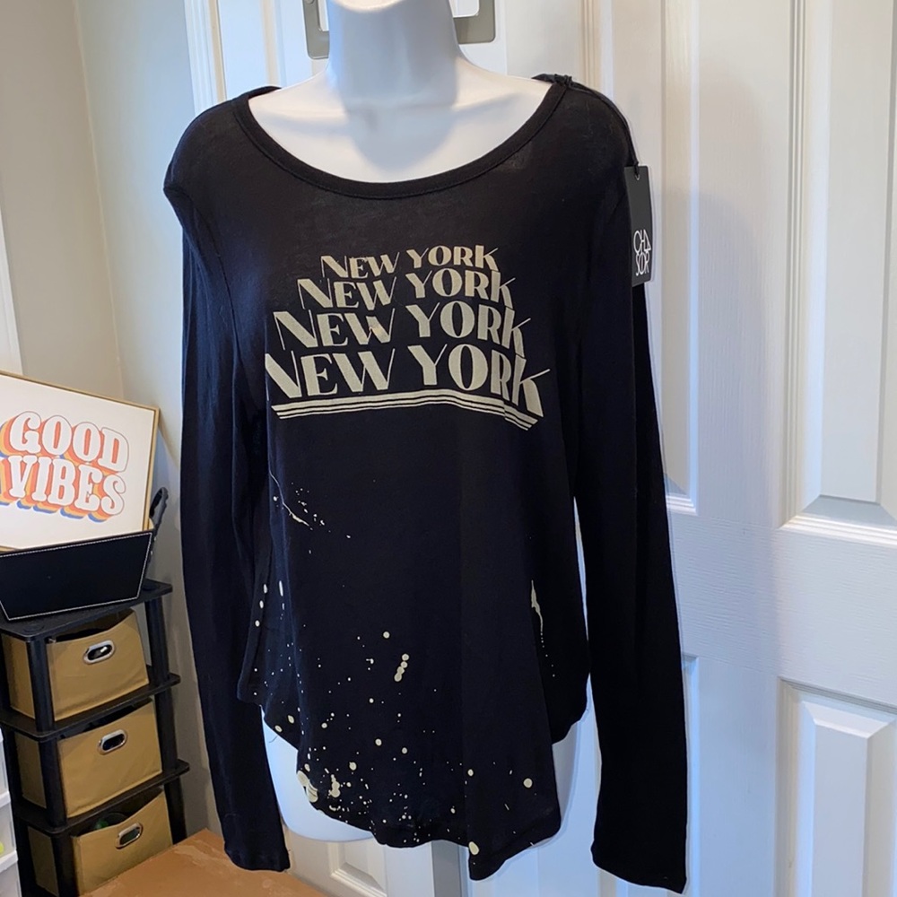 Women's NWT Chaser black long sleeved soft shirt , size M , says New York